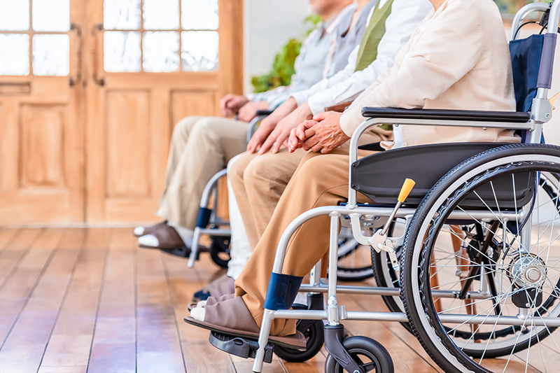 介護用車椅子のおもな種類と特徴