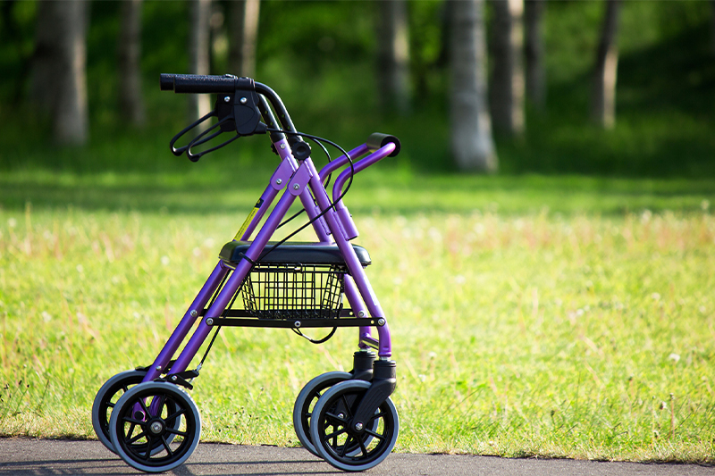 歩行器と歩行車の種類