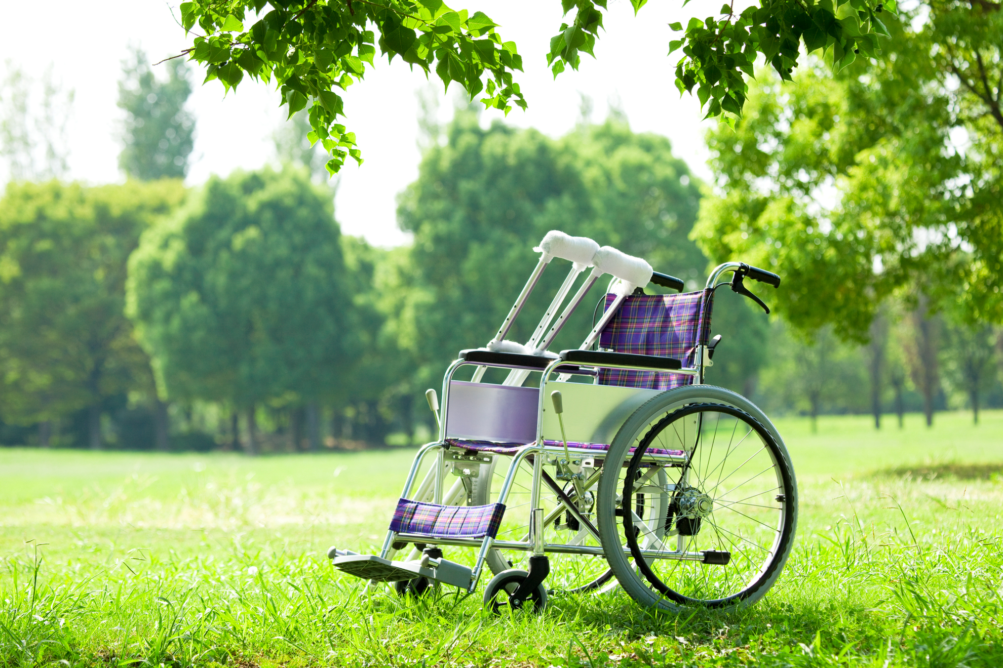 介護保険を利用しない福祉用具レンタルとは？わかりやすく解説