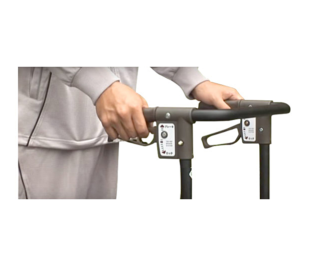 ブレーキレバーが左右連動