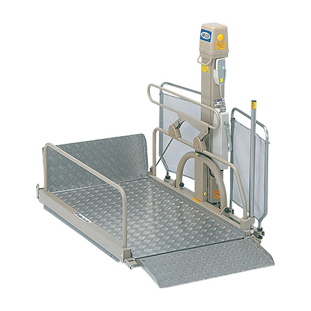 車椅子用電動昇降機 UD-320C・S(直進乗り込みタイプ)/UD-320C・(L字乗り込みタイプ)