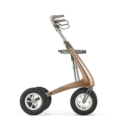 バイエーカー カーボン・オーバーランド真横から見たデザイン